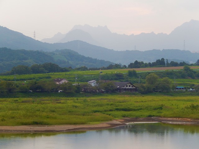 丹生湖の写真