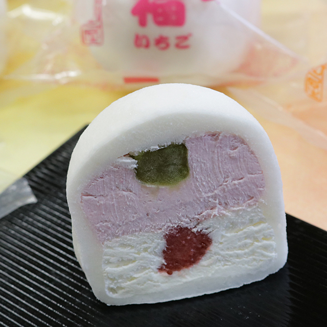 いちご ミルクがたまらない 生クリーム大福をどうぞ 今日のやきオシ テイクアウト 2 生クリーム大福の丸田屋総本店 和菓子 安中市 ぐんラボ