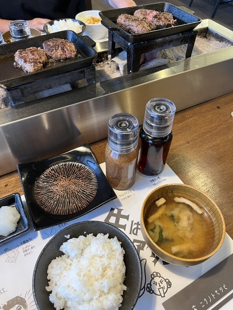 ひとりじめハンバーグ専門店 ニクノトモシビの写真