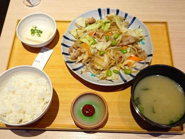 やよい軒 前橋大友店の写真