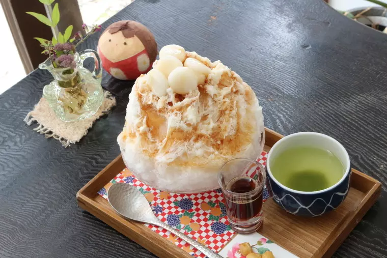 みたらしミルクのかき氷。もちもちの白玉×ふわふわのかき氷は絶品!